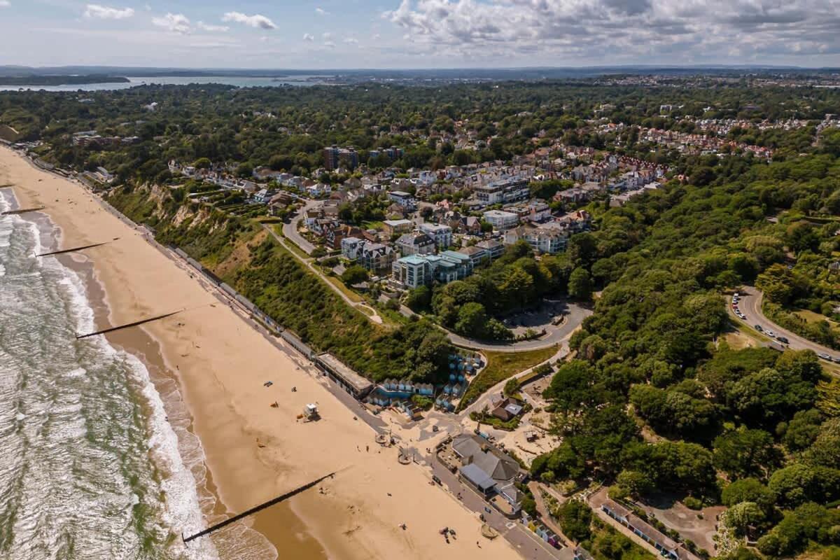 Middle Chine Vila Bournemouth Exterior foto
