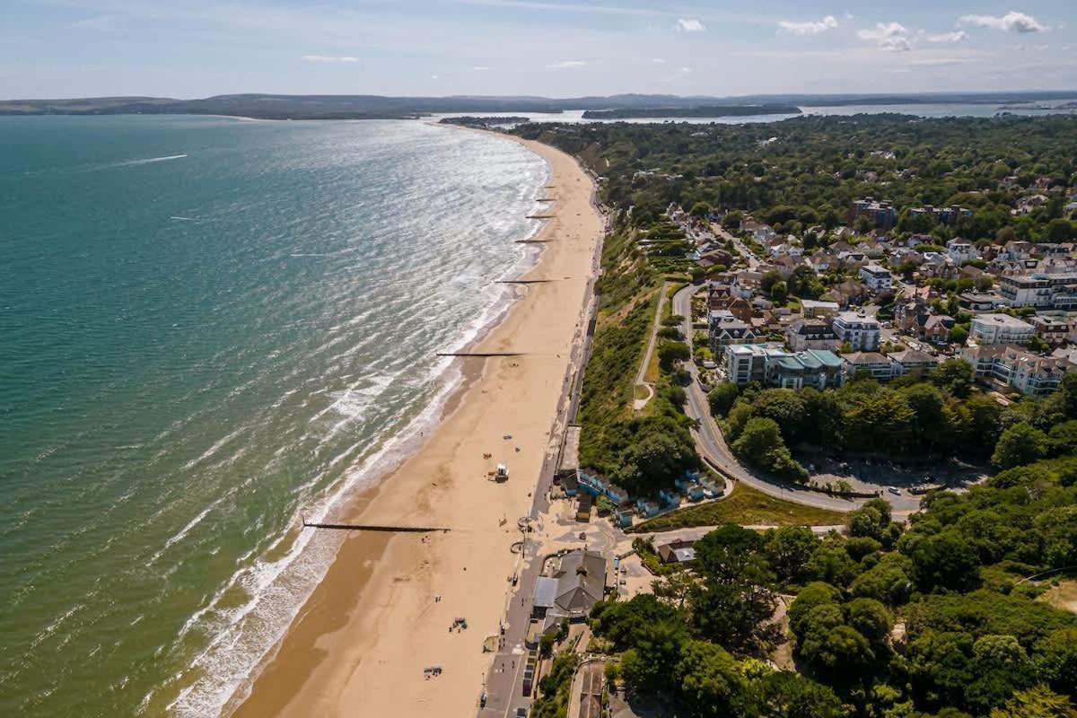 Middle Chine Vila Bournemouth Exterior foto