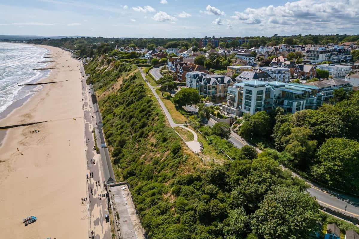 Middle Chine Vila Bournemouth Exterior foto