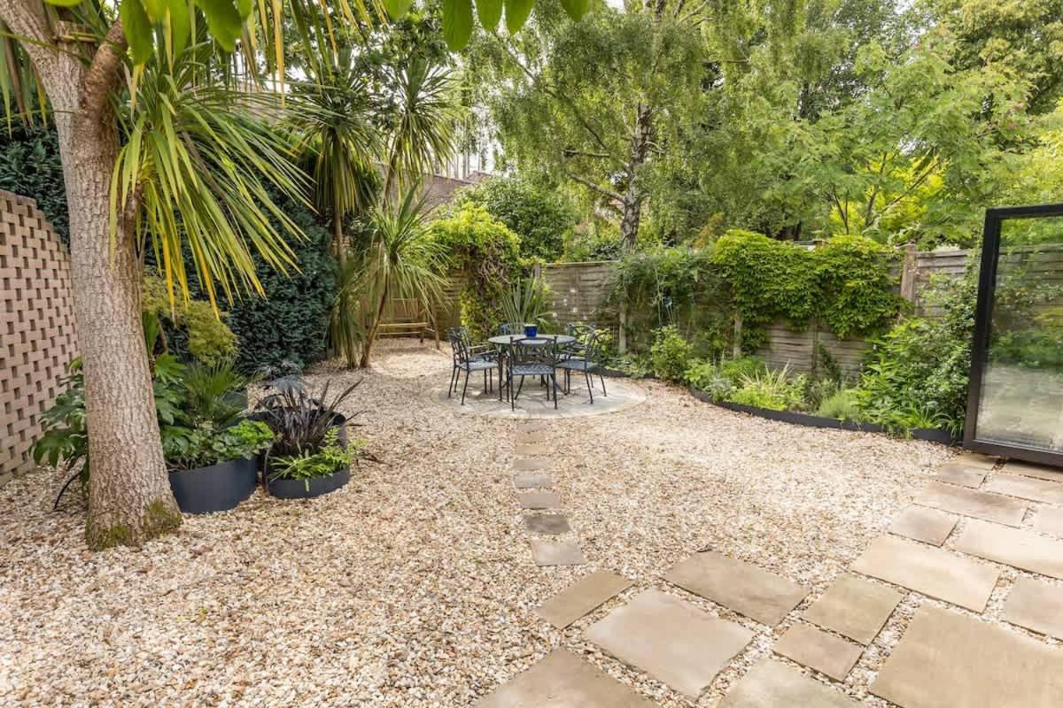 Middle Chine Vila Bournemouth Exterior foto